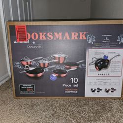 Brand New Nonstick Red Pots and Pans Set