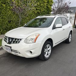 Nissan Rogue 2011 Super Clean Good Condition