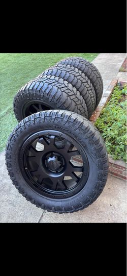 Chevy Silverado suburban 1500 rims and tires