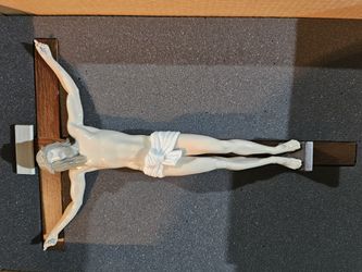 LLADRO OUR SAVIOUR CRUCIFIX WALL ART FIGURINE #6912 