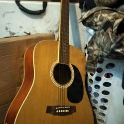 Music Instrument It's Got A Tiny Little Crack You Can Probably Fix It I'll Take 40 Bucks As Is