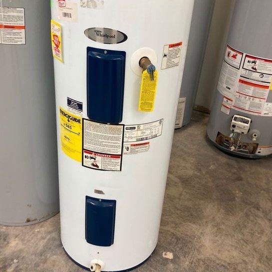 Whirlpool Water Heater E1F50RD045V for Sale in San Antonio, TX - OfferUp