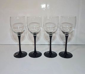 Luminarc France Domino Black Stemmed Wine Glasses Set of 4 7.75" Drinkware