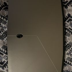 Alienware M15 – i7-9750H – RTX 2070 – 16GB DDR4 3200MHz - 512GB SSD Gaming Laptop