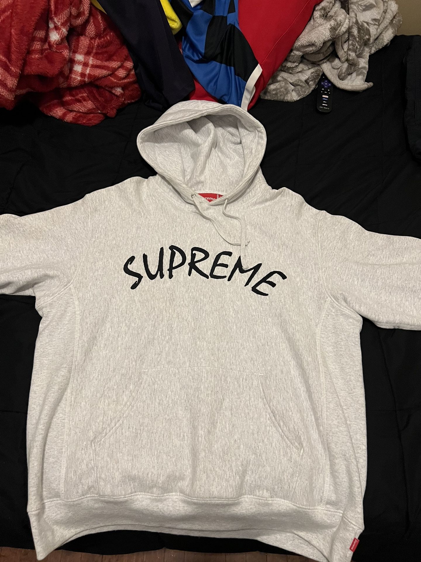 Supreme Hoodie 