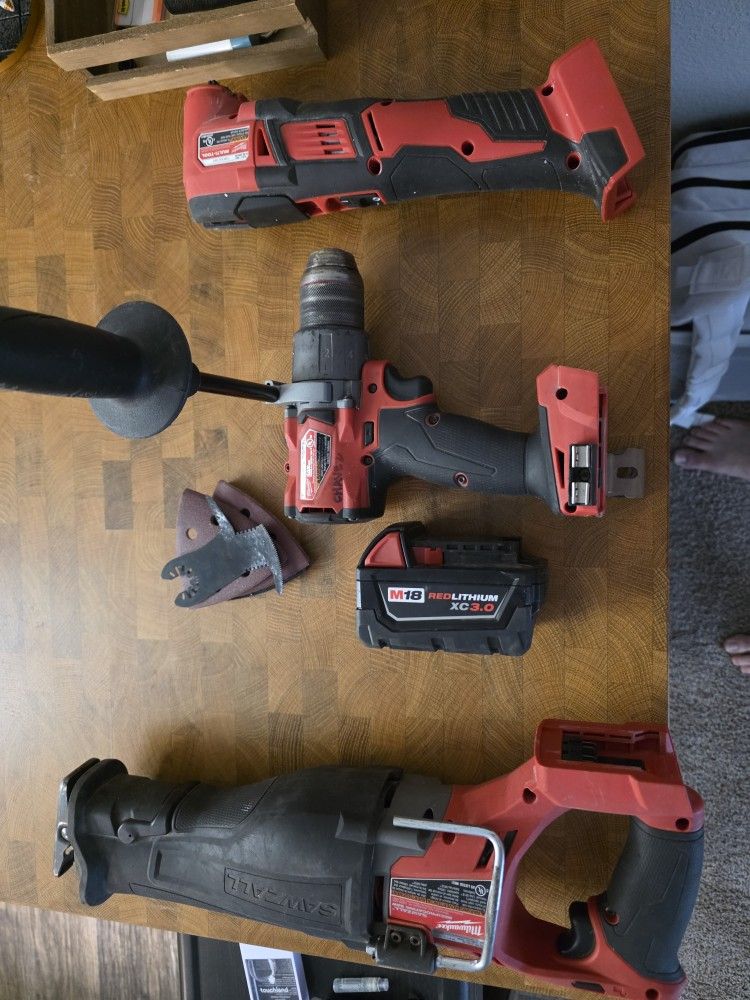 Milwaukee Power Tools
