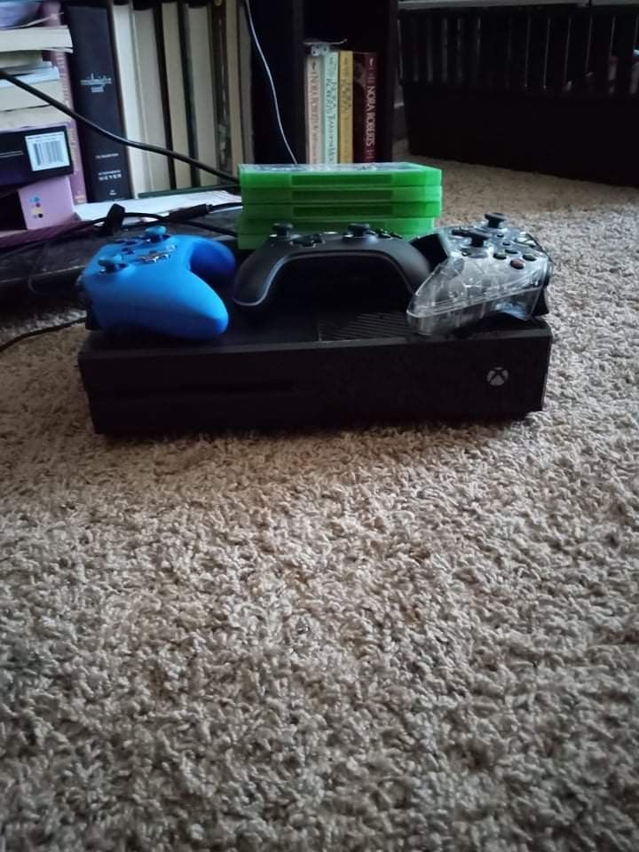 Xbox One 1 TB S Series