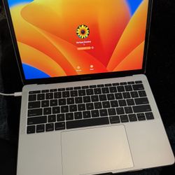 Macbook Pro 13 in