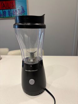 Personal size blender