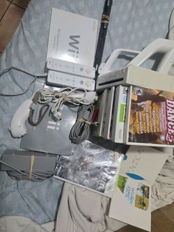 Nintendo Wii w/ 15 games and accessories