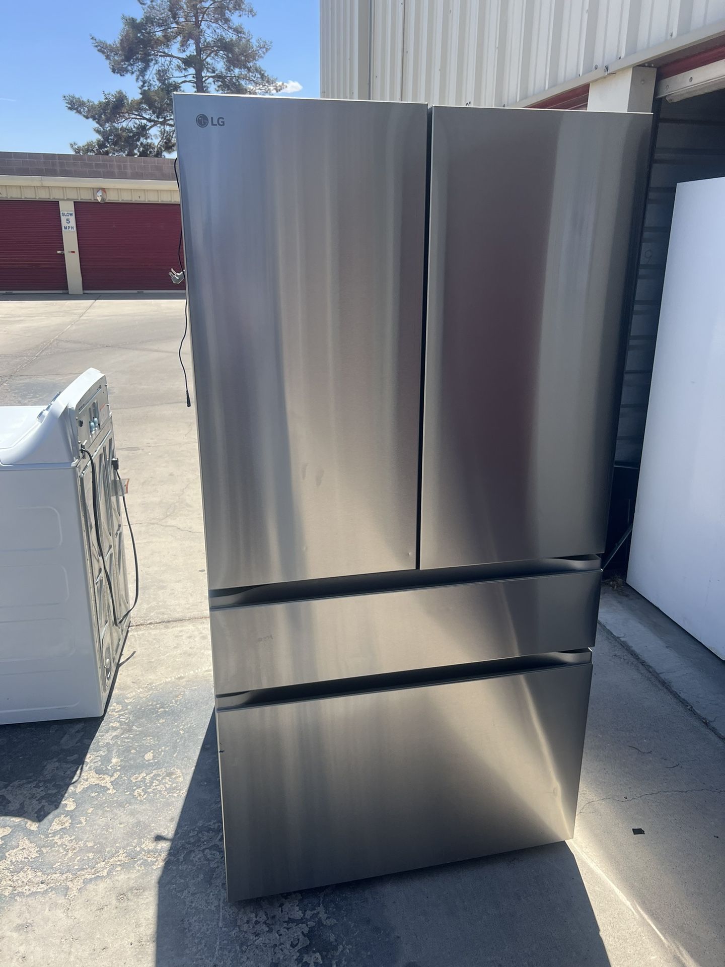 LG REFRIGERATOR