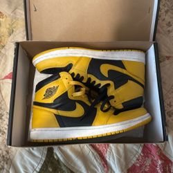 Air Jordan 1 Retro High OG Size 8.5 Men