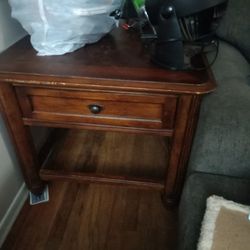 Coffee / End Table