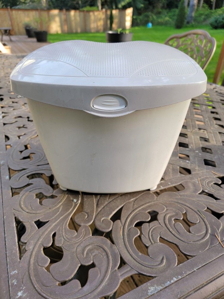 Countertop Compost Bin - Make Me An Offer