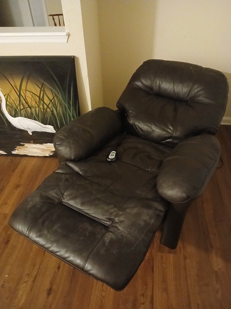 Black Leather Remote Controlled Recliner