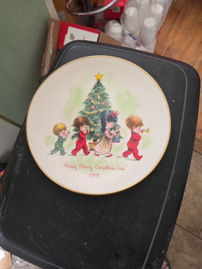 Moppets HAPPY MERRY CHRISTMAS TREE Gorham China Collector Plate 1973