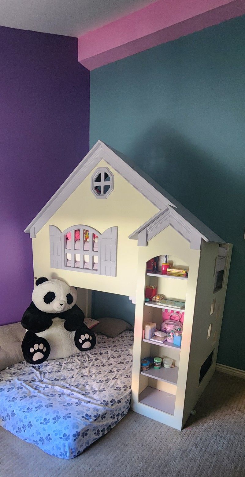 Tomato Kidz Loft Doll House Bed