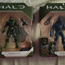 Halo Infinite Poster With Frame And Two Halo Infinite Figurines
