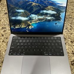 MacBook Pro M1 14”