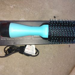 Hot Airbrush Straightening Drying