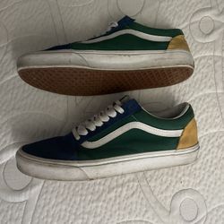 OLD SKOOL VANS YACHT CLUB 