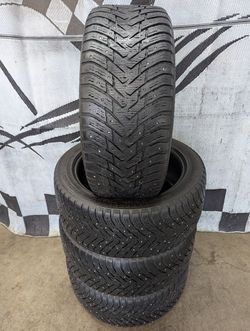 265/45r20 Nokian Hakkapeliitta 8 SUV studded winter snow tires