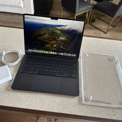 MacBook Air M2 2022