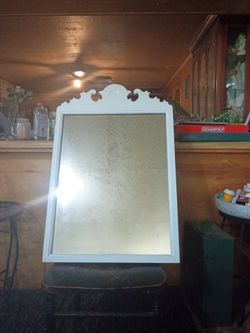 Wall mirror