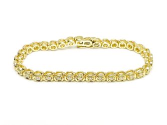 Embodiment of Sophistication: 14KT Yellow Gold 1.0 Ctw  Bracelet