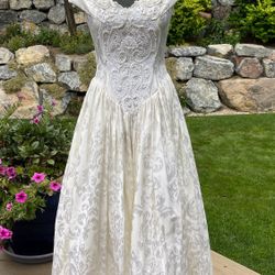 Vintage 1990s Jessica McClintock, Ivory, Wedding Dress, Floral, Beaded, Bridal, Size 11/12, Deep V Neck, Sleeveless