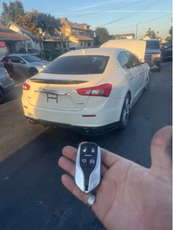 Car keys remotes and fobs
