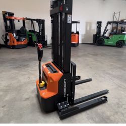 Brand New Full Electric Pallet Stacker Forklift