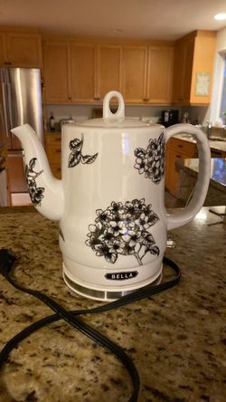 Bella electric tea kettle
