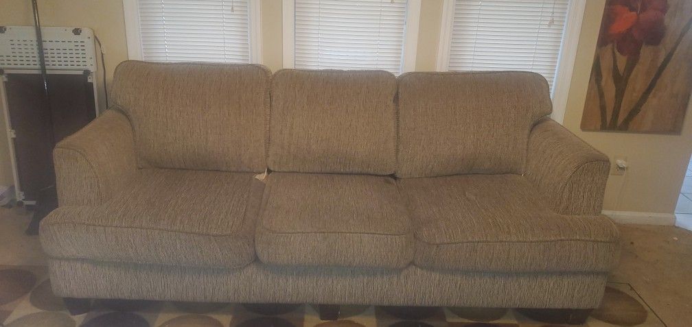 !!!FREE!!! Sofa & Chair And A Half