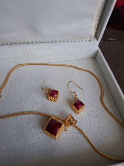 Necklace and earrings