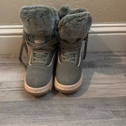 Roxy Shoes Alpine Collection