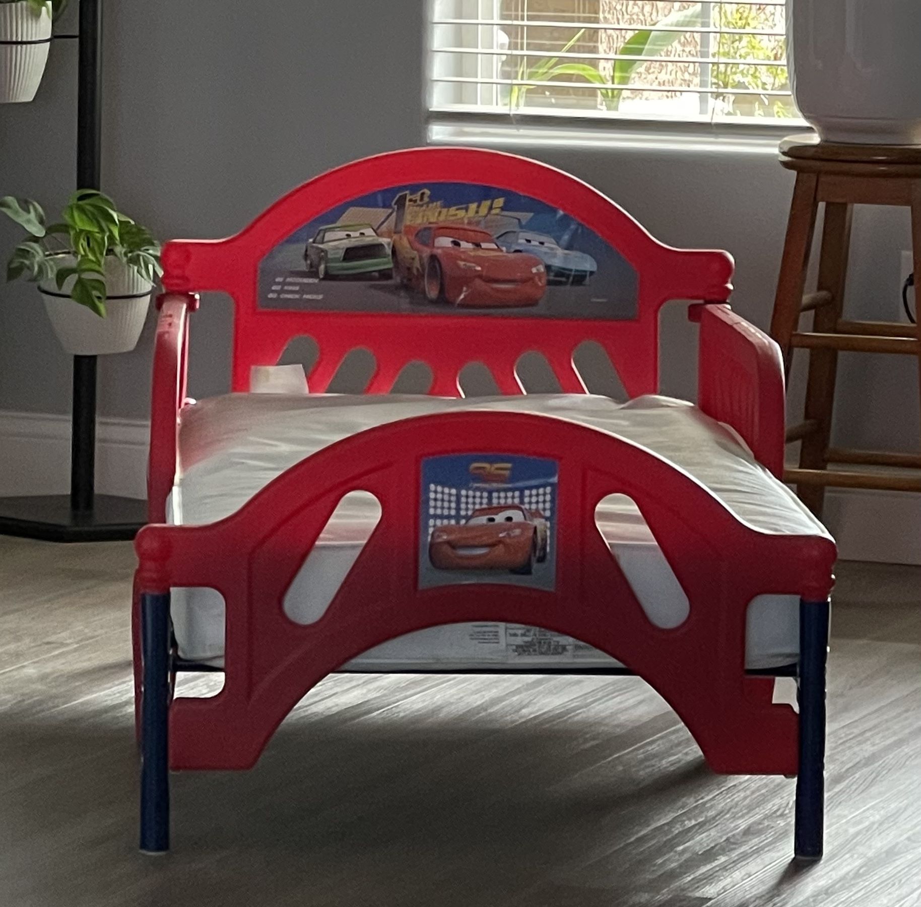 CARS Toddler Bed & Mattress 