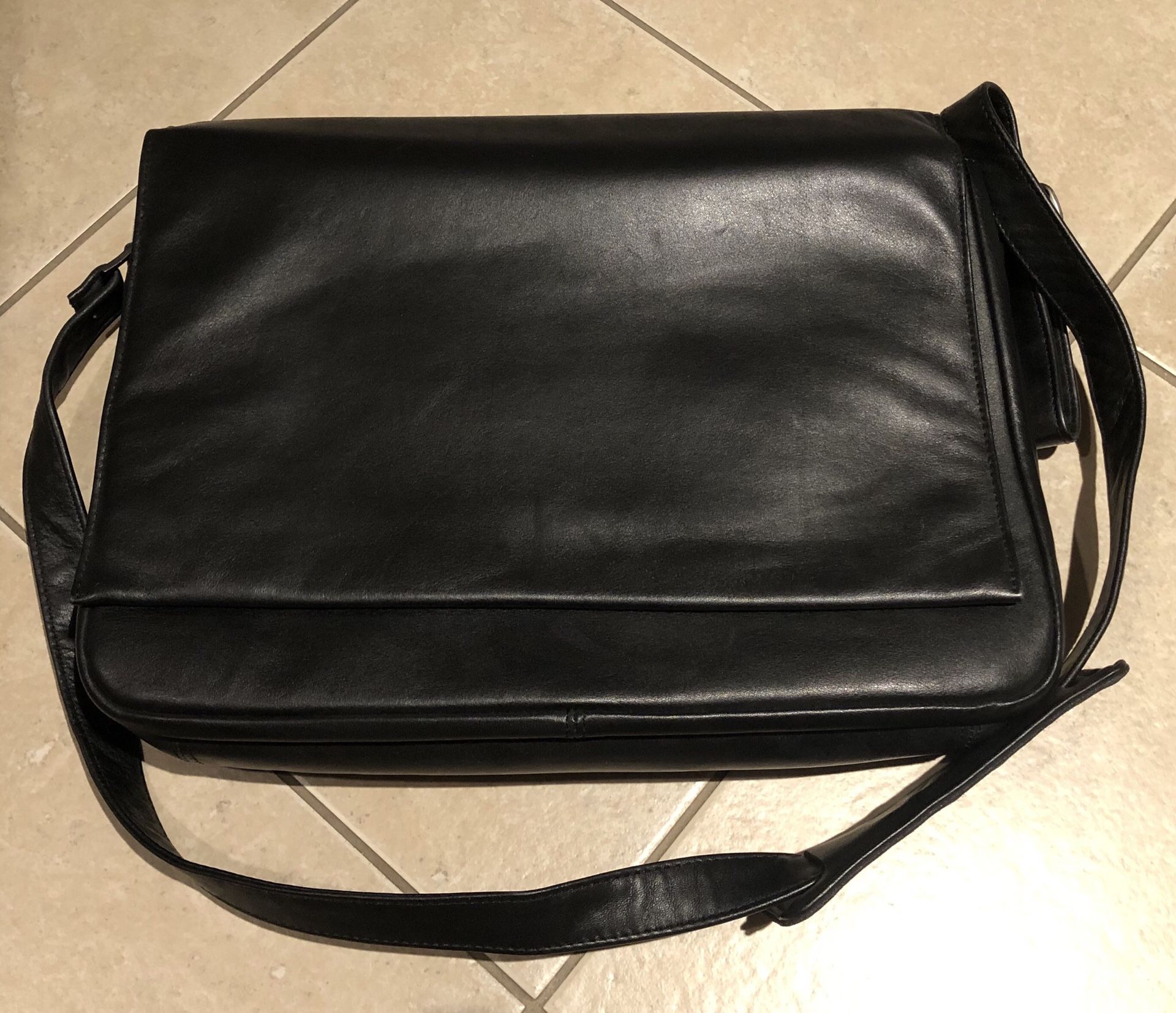 MU Leather Design Laptop/Messenger Bag