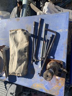 Toyota Land Cruiser Jack and tire and wheel