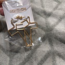 Cross Earrings $3 