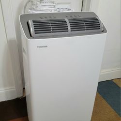 Toshiba 14,000 BTU Inverter Portable Air Conditioner.  Excellent Condition. 