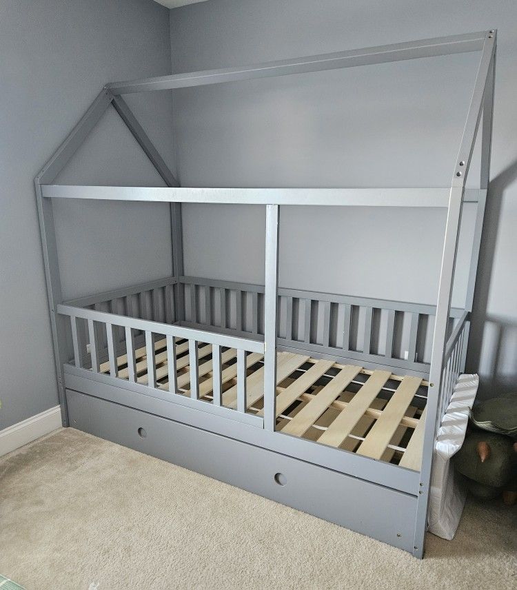Twin House Bed With Trundle