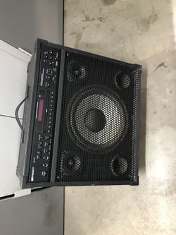 Amplifier works good barely used don’t need it