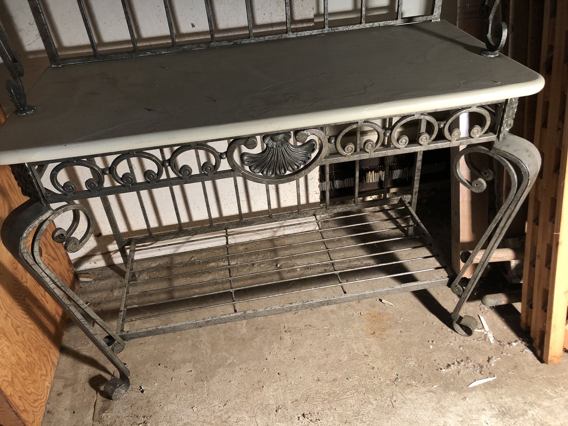 Antique pie hotsell cooling rack