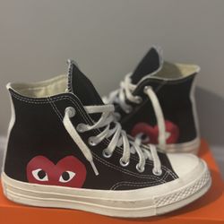 Comme des Garçons Play Converse trainers in black and red #CdGplay