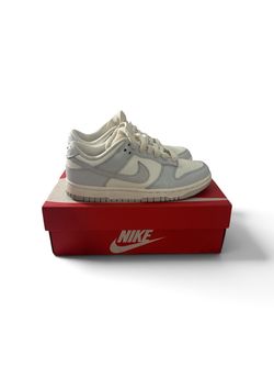Nike Dunk Low Nike Dunk Low Gray/White Low Top Lace-Up Sneakers W US 6.5/White Low Top Lace-Up Sneakers W US 6.5