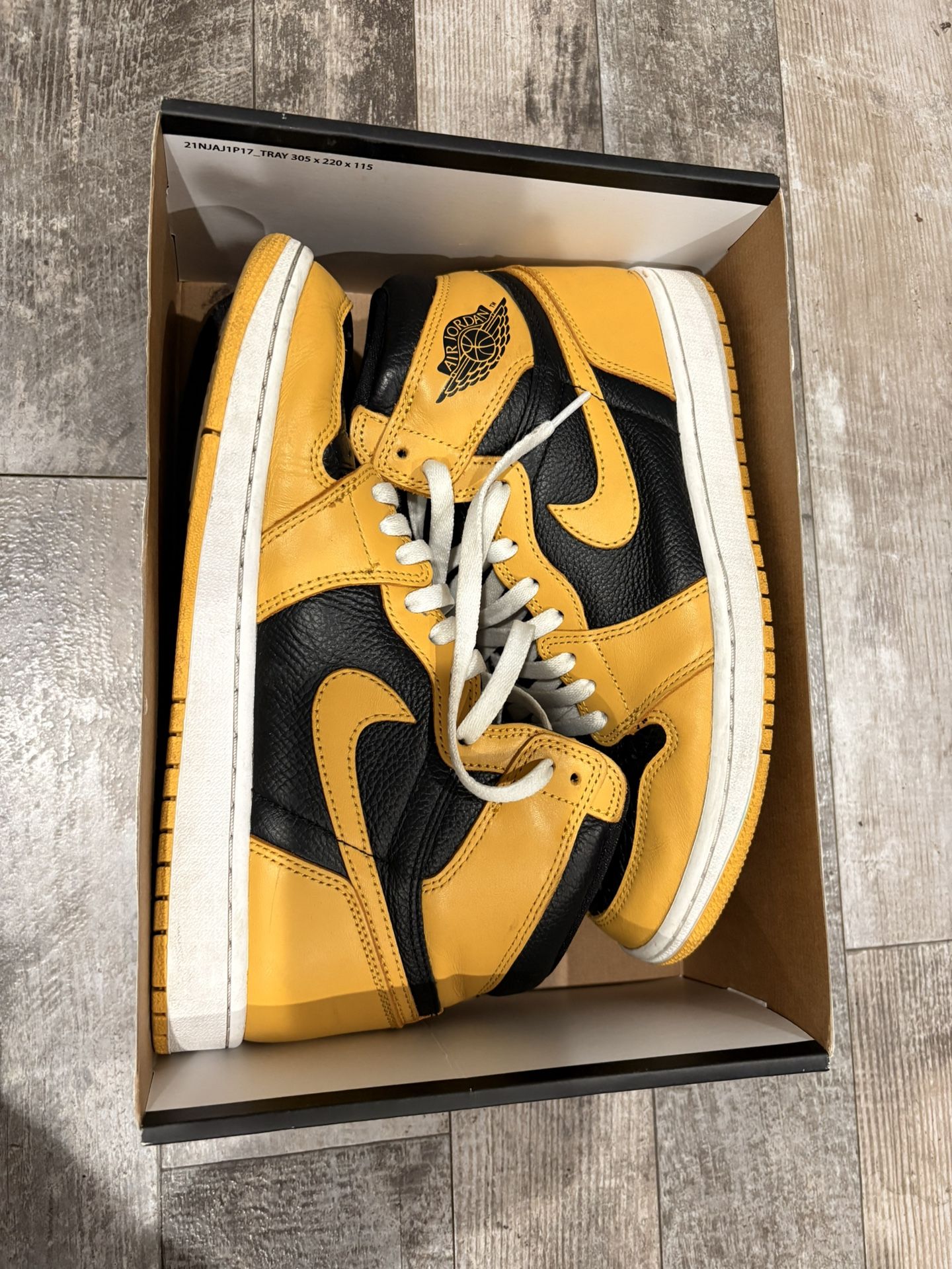 Air Jordan 1 “Pollen”
