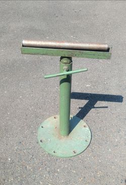 Roller stand