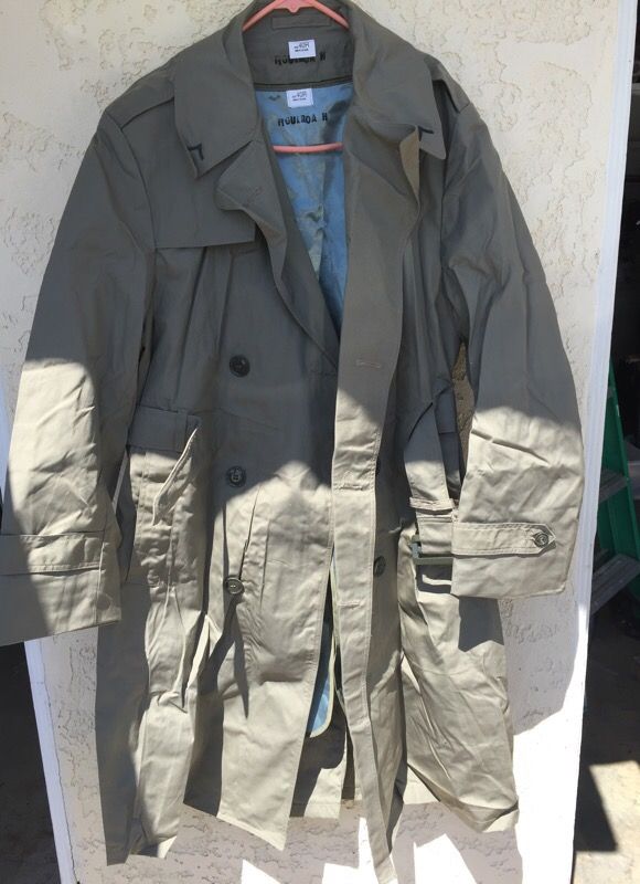 Military Issued "Inspector Gadget" Trench Coat $20