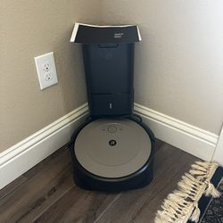 iRobot Roomba I3 EVO- Wi-Fi Connect
